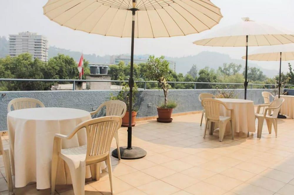 Hotel Alcala Del Rio Santiago Kültér fotó