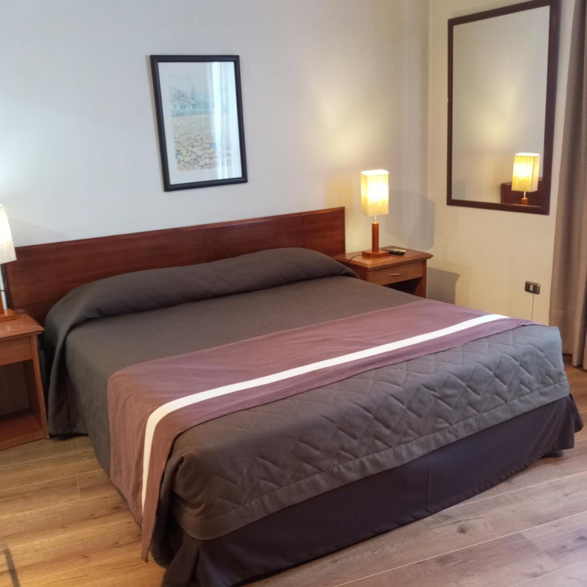 Hotel Alcala Del Rio Santiago Kültér fotó