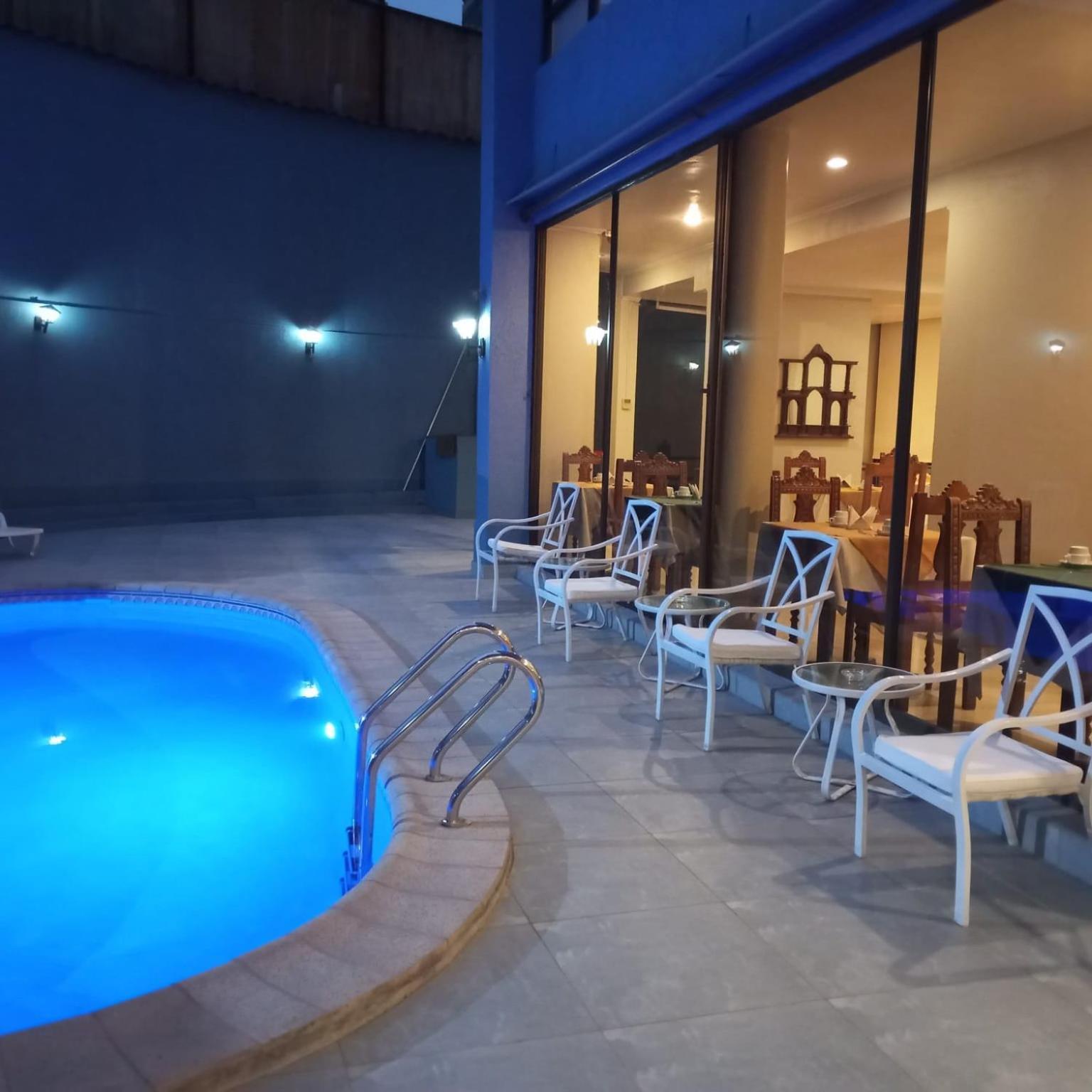 Hotel Alcala Del Rio Santiago Kültér fotó