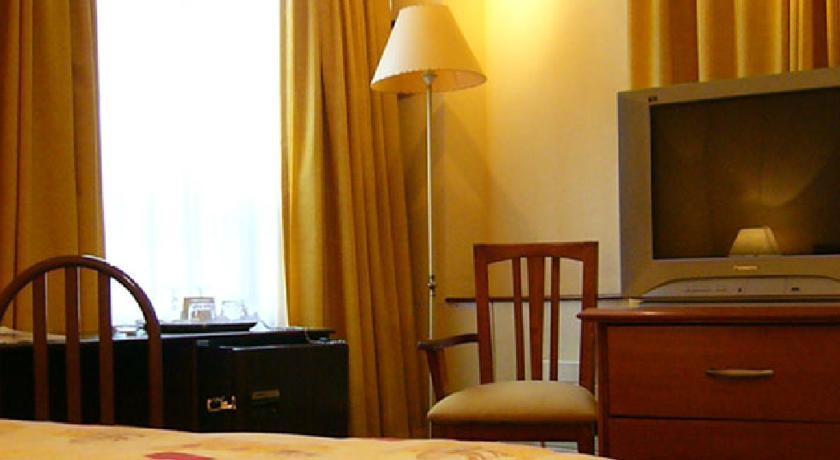 Hotel Alcala Del Rio Santiago Kültér fotó