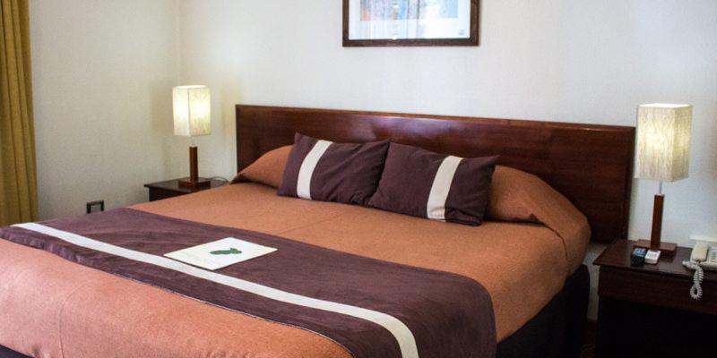 Hotel Alcala Del Rio Santiago Kültér fotó